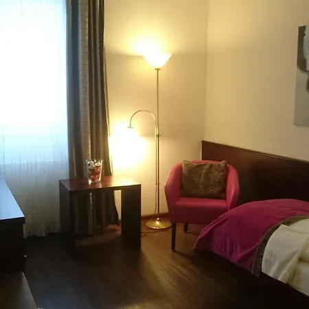 Central Hotel Hotel 4*