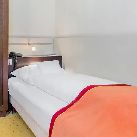 Hotel Central Hotel 4*