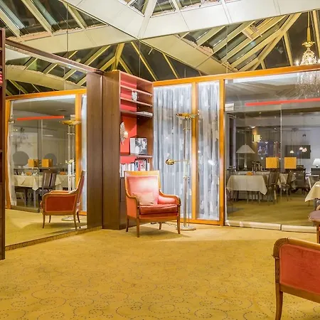 Central Hotel Отель 4*