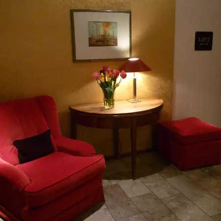 Hotel Central Hotel 4*