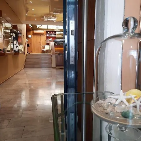 Hotell Central Hotel 4*