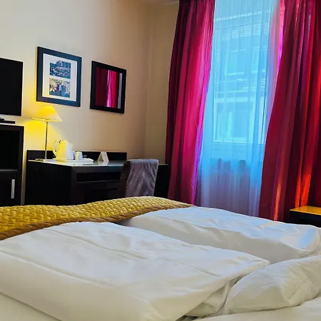 호텔 Central Hotel 4*