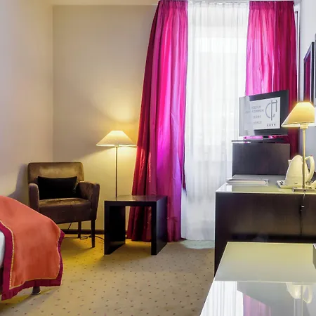 호텔 Central Hotel 4*