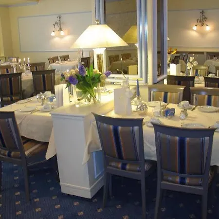 Central Hotel