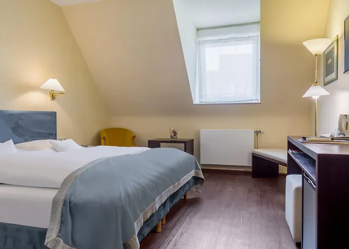 Hotel Central Hotel 4*