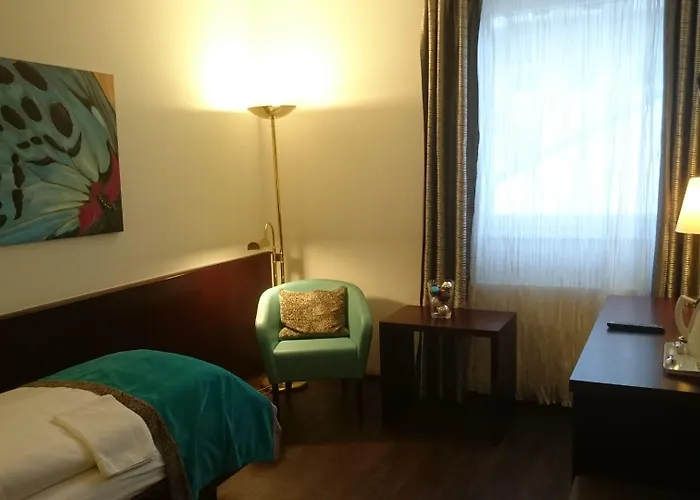 Hotel Central Hotel 4*