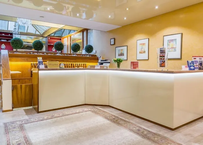 Hotel Central Hotel Freiburg 4*