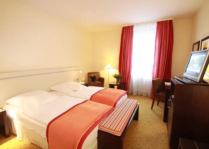 Central Hotel Hotel 4*